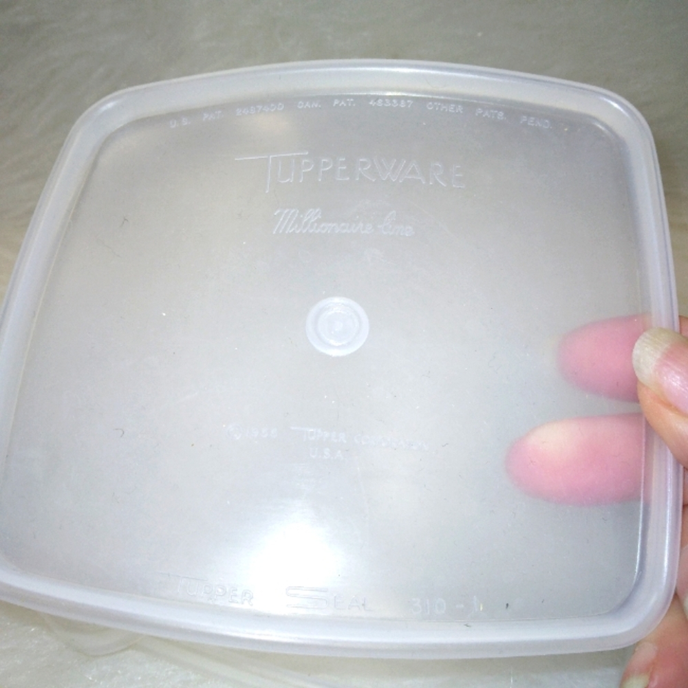 TUPPERWARE Millionaire Line Storage Container Lids 310-2, 310-1